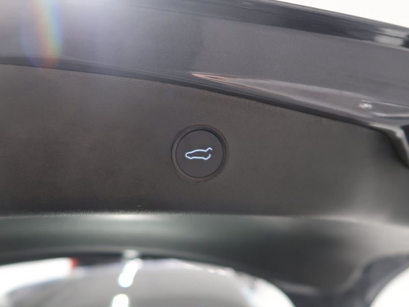 Tesla Model 3 bild 32