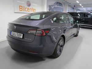 Tesla Model 3 bild 8