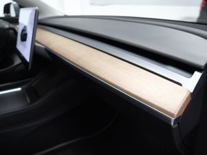 Tesla Model 3 bild 33