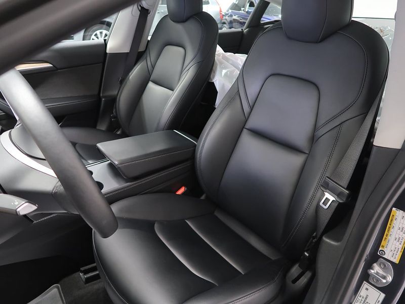 Tesla Model 3 bild 18