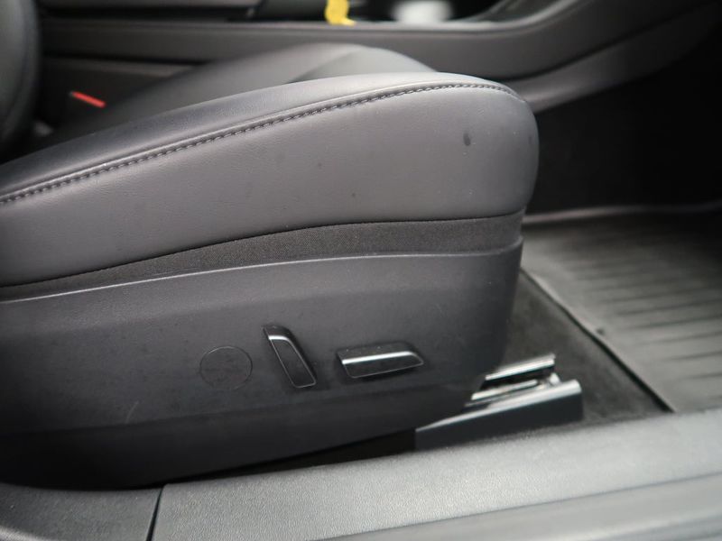 Tesla Model 3 bild 22