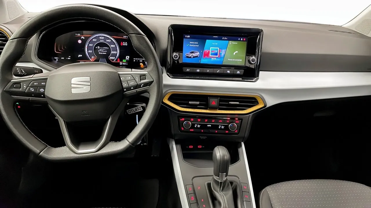 Vehicle image 9