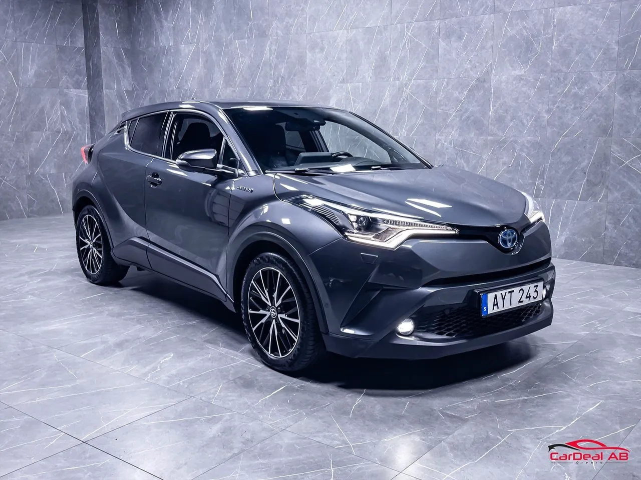 Vehicle image 8