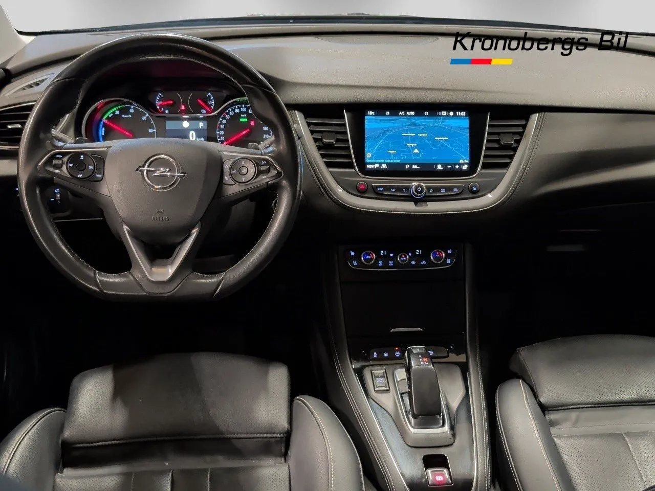 Vehicle image 6