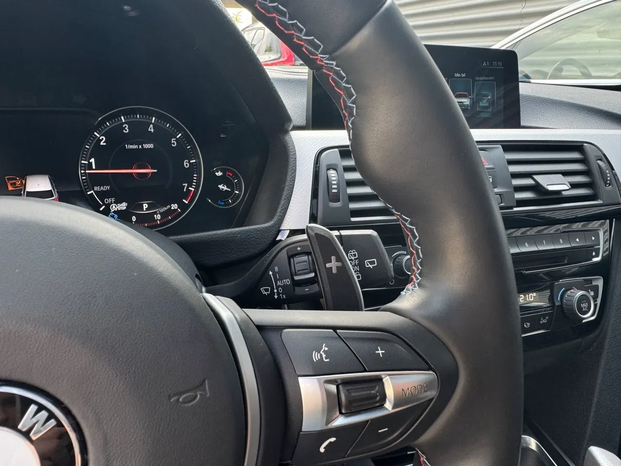 Vehicle image 22