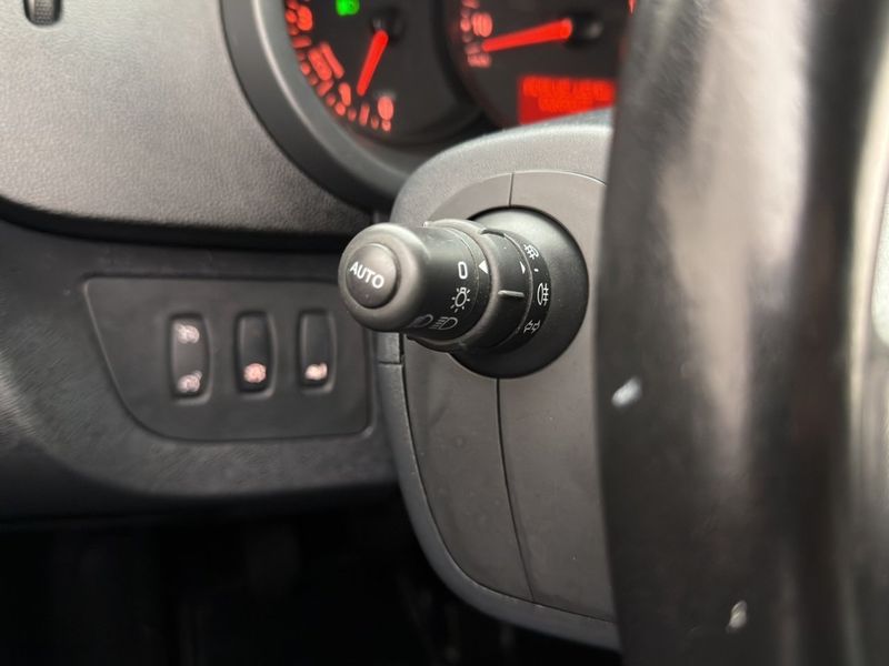 Nissan NV250 bild 16