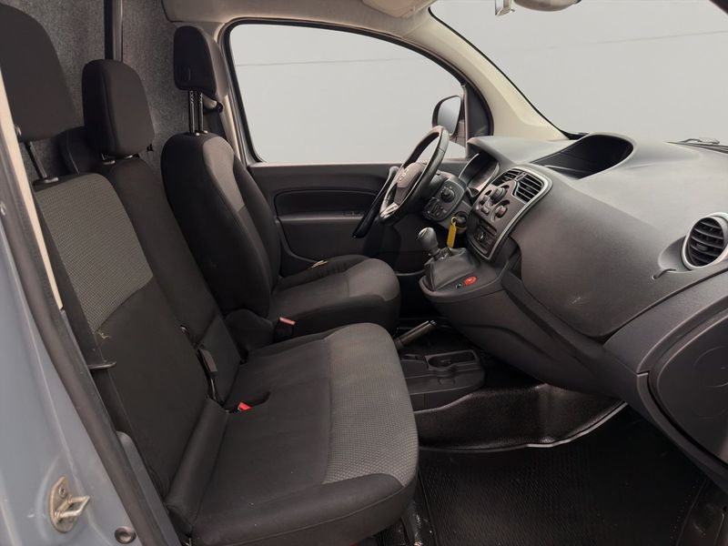 Nissan NV250 bild 25