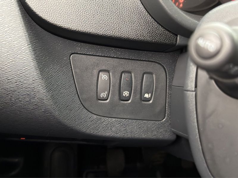Nissan NV250 bild 17