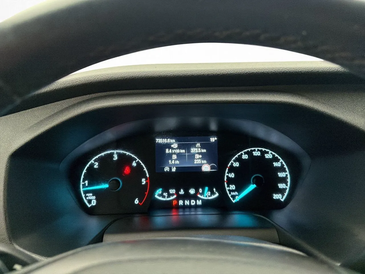 Vehicle image 19