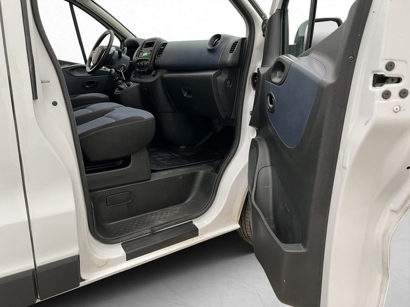 Opel Vivaro bild 22