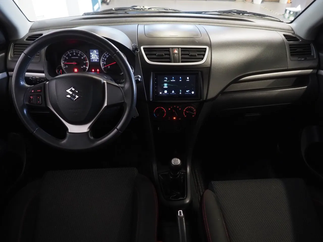 Vehicle image 13