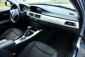 BMW 320 bild 17