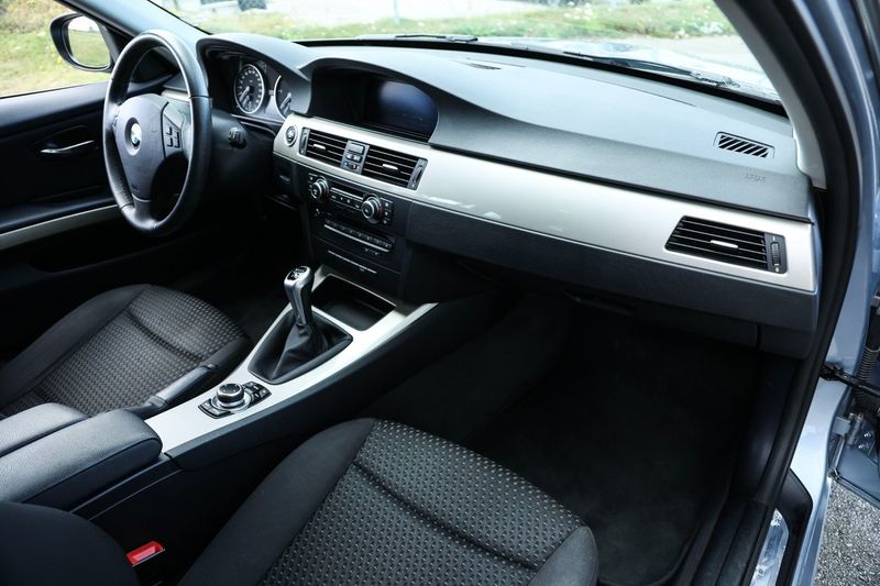 BMW 320 bild 17