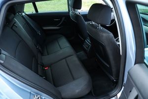 BMW 320 bild 13
