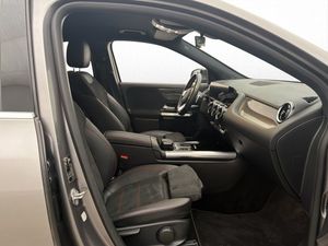 Mercedes GLA250 bild 11