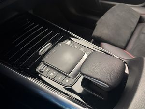 Mercedes GLA250 bild 24