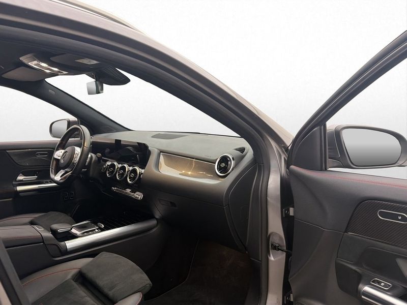 Mercedes GLA250 bild 12