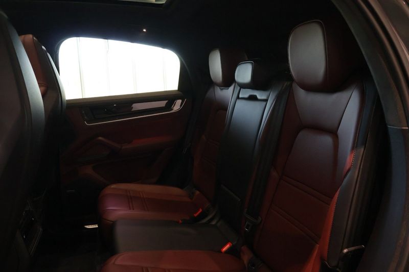 Porsche Cayenne bild 17