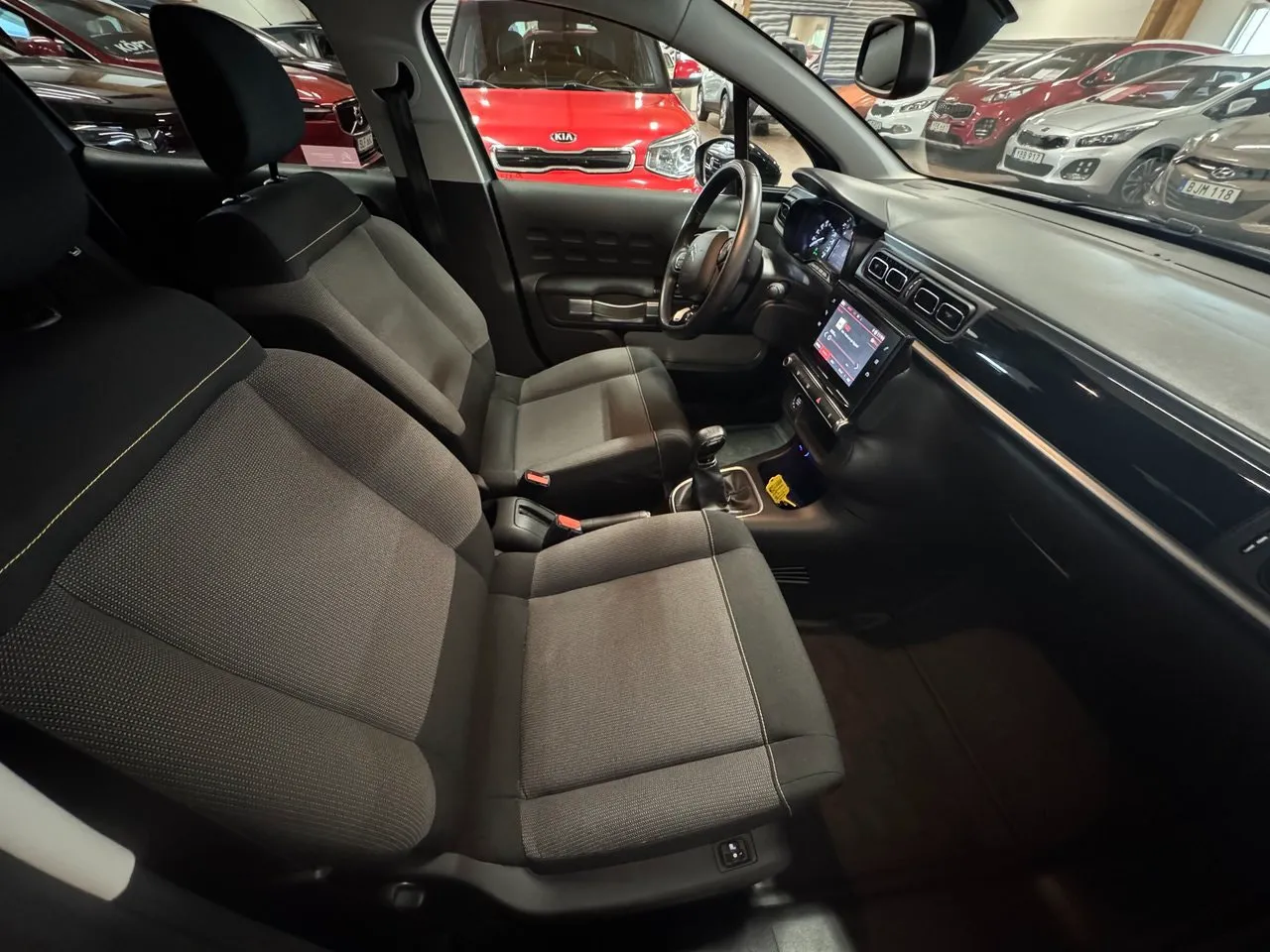 Vehicle image 8