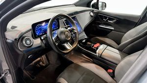 Mercedes EQE43 SUV bild 9