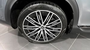 Mercedes EQE43 SUV bild 3