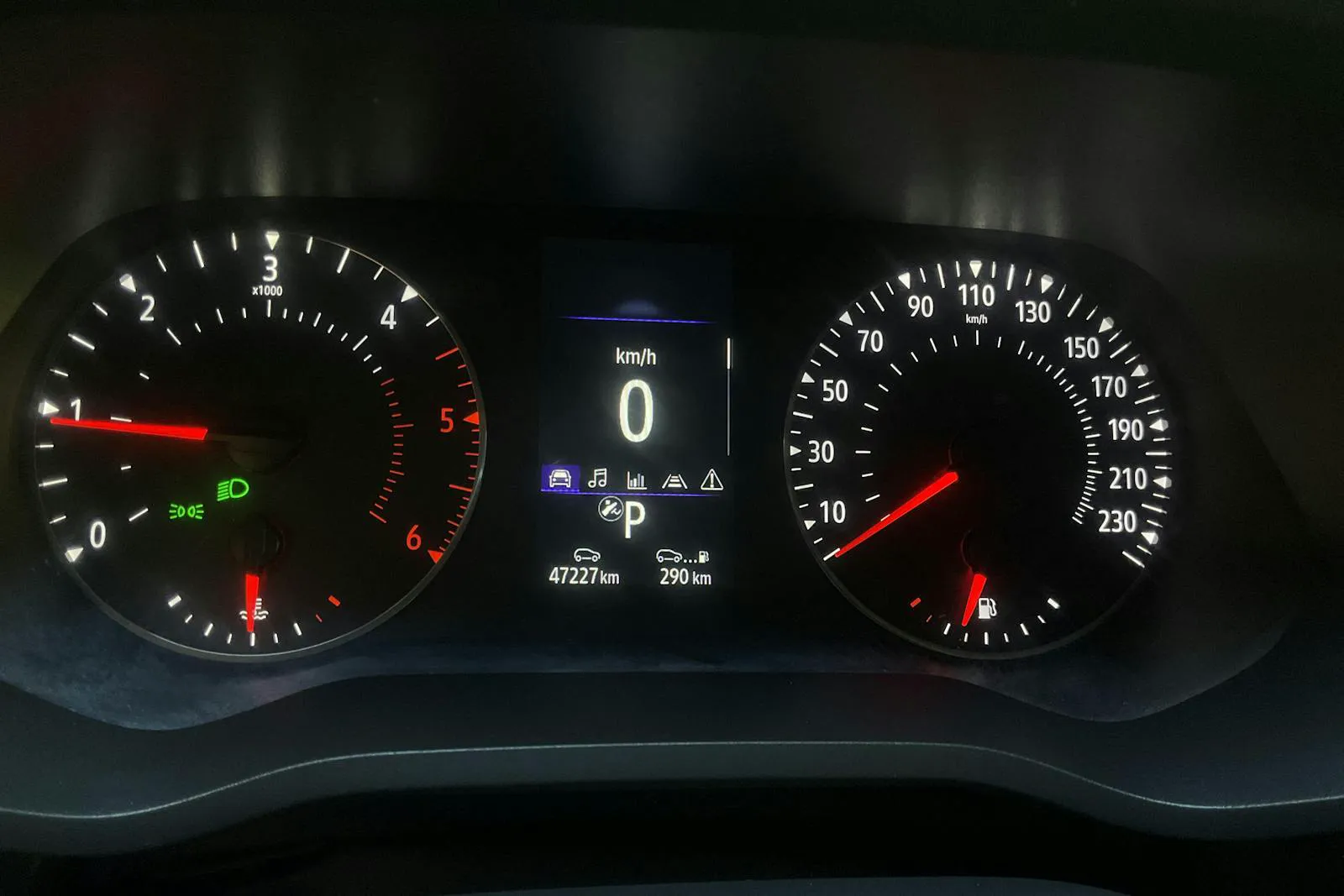 Vehicle image 8