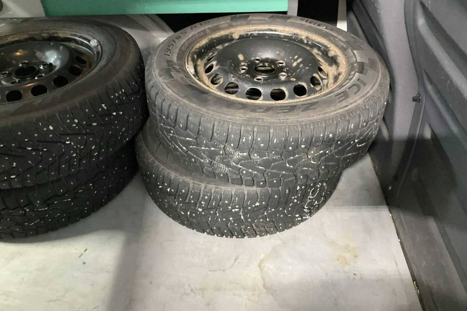 Vehicle image 9