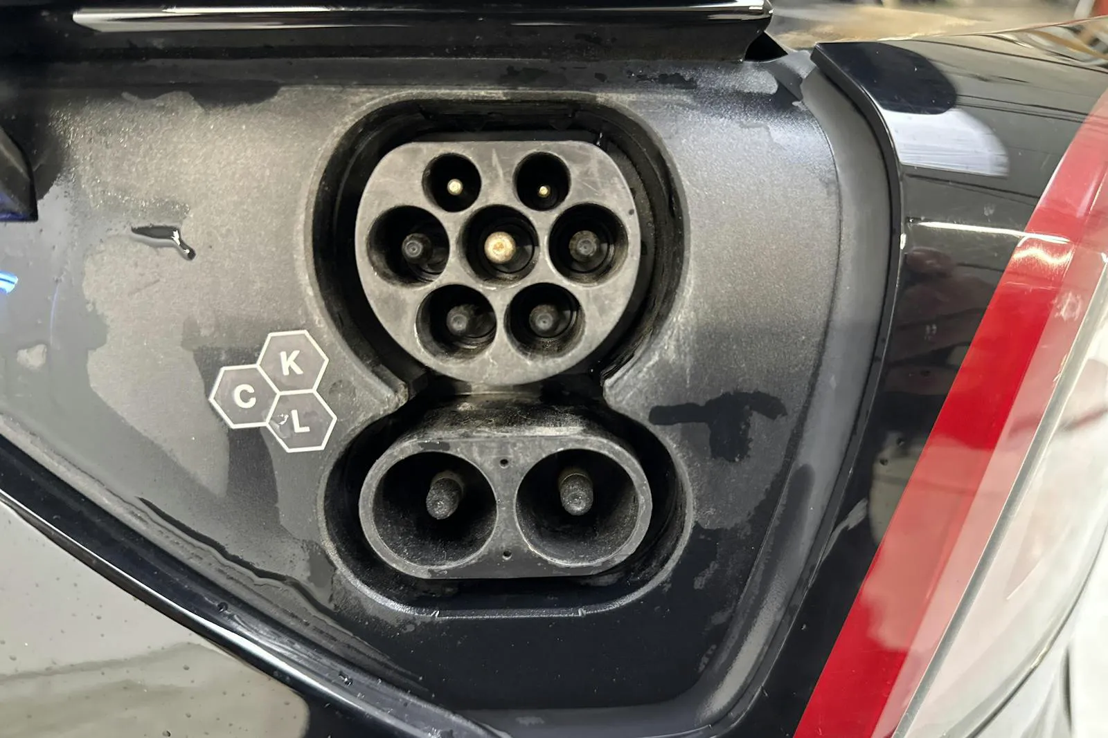 Vehicle image 15