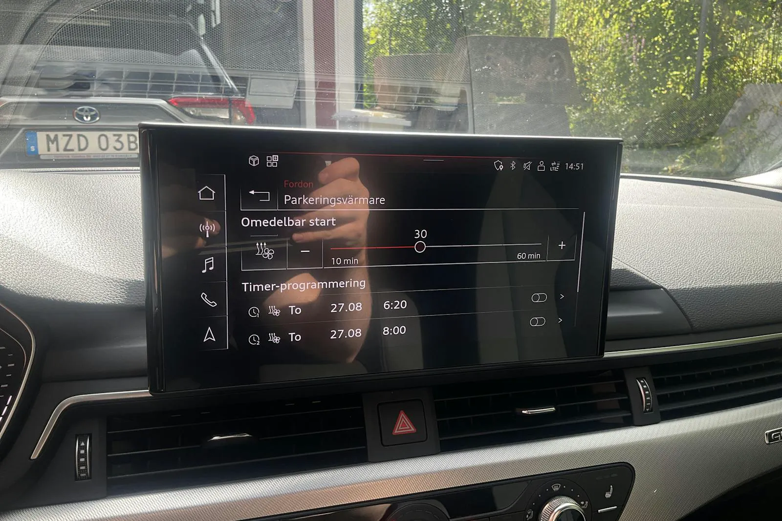 Vehicle image 11