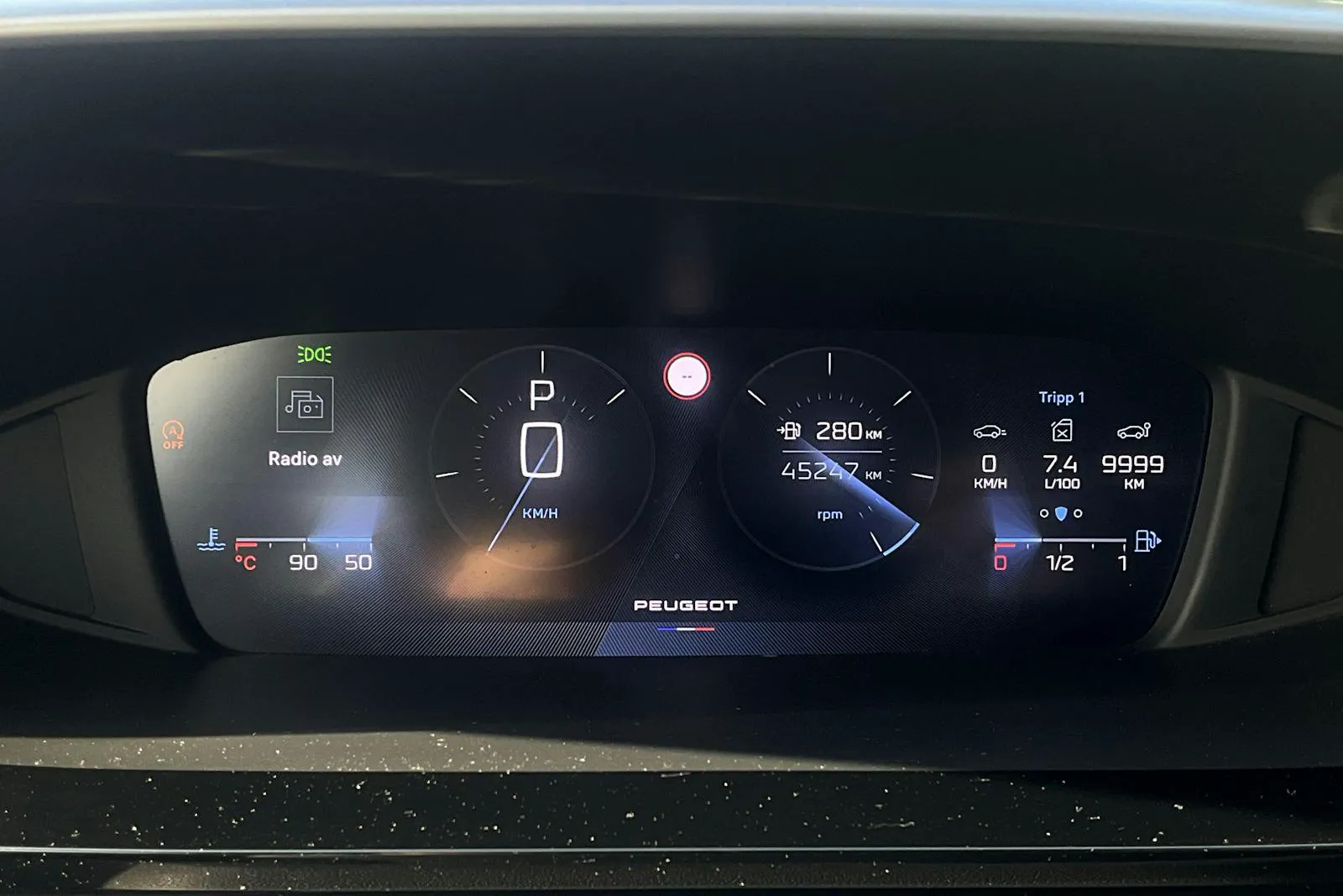 Vehicle image 9