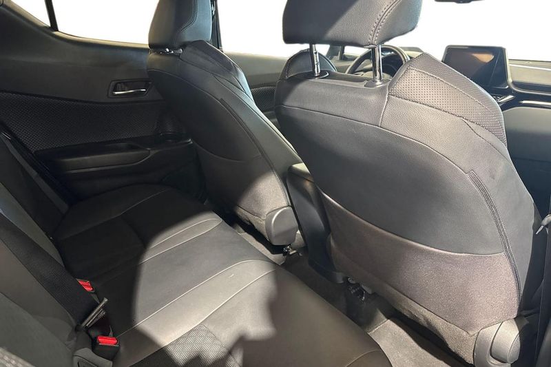 Toyota C-HR bild 9