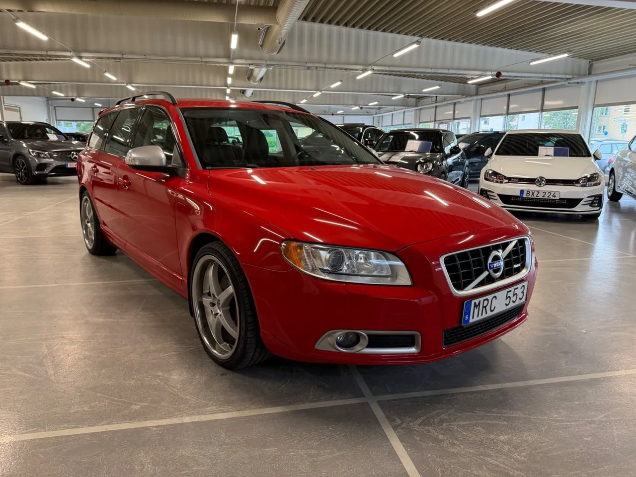 Vehicle image 1