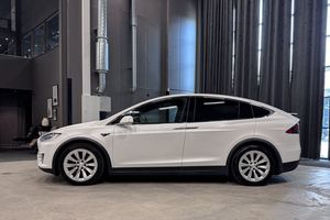 Tesla Model X bild 3