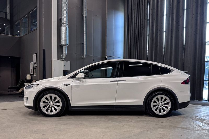 Tesla Model X bild 3