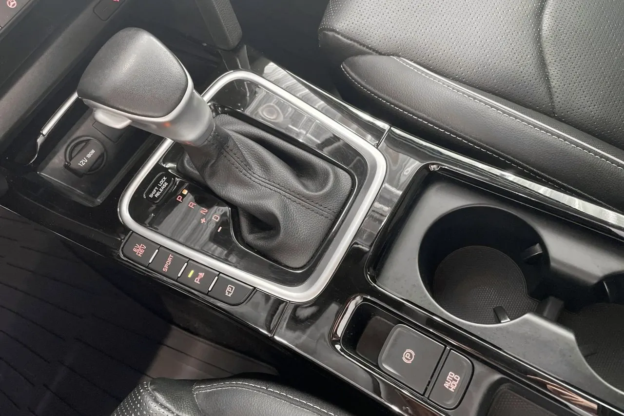 Vehicle image 23