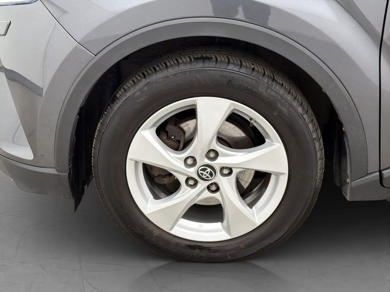 Vehicle image 25