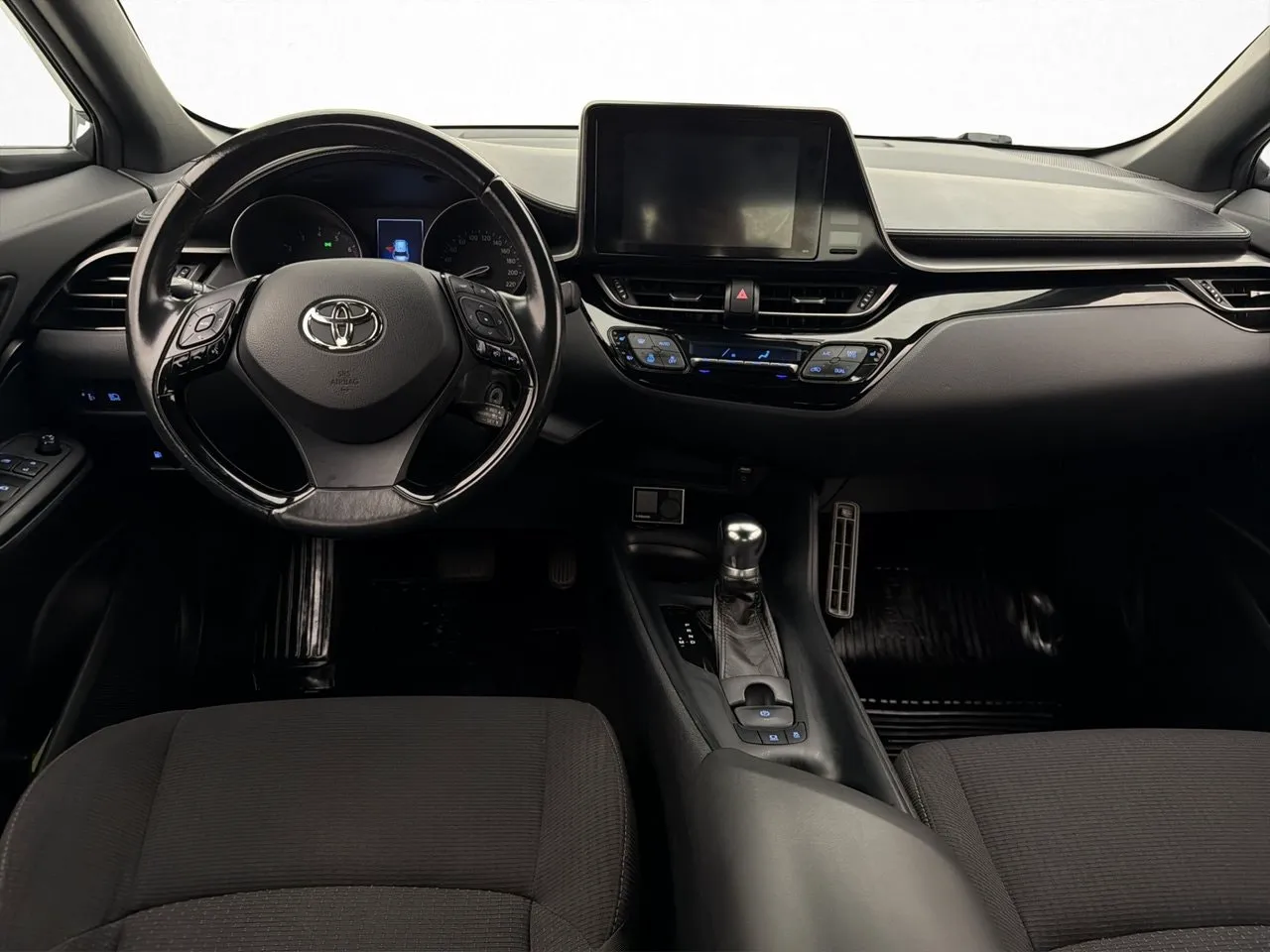 Vehicle image 11
