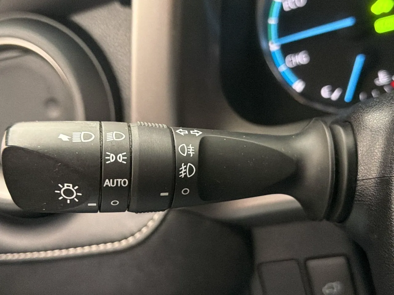 Vehicle image 24