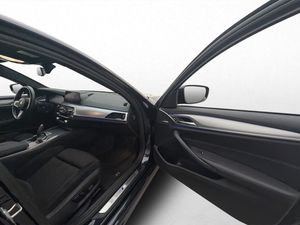 BMW 530 bild 11