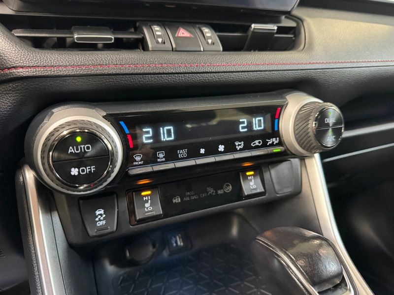 Toyota RAV4 bild 17