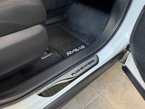Toyota RAV4 bild 8