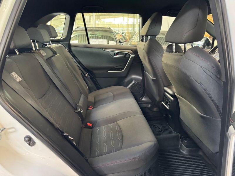 Toyota RAV4 bild 10