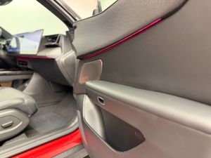 Mazda CX-6e bild 8