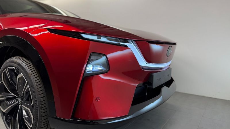 Mazda CX-6e bild 17