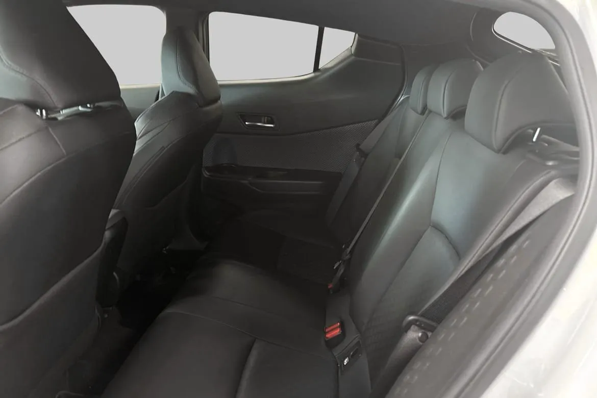 Vehicle image 20