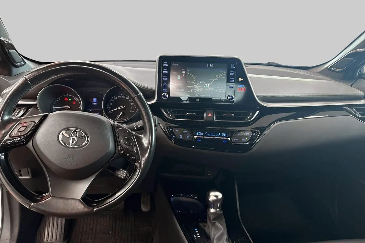 Vehicle image 7