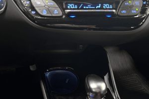 Toyota C-HR bild 16