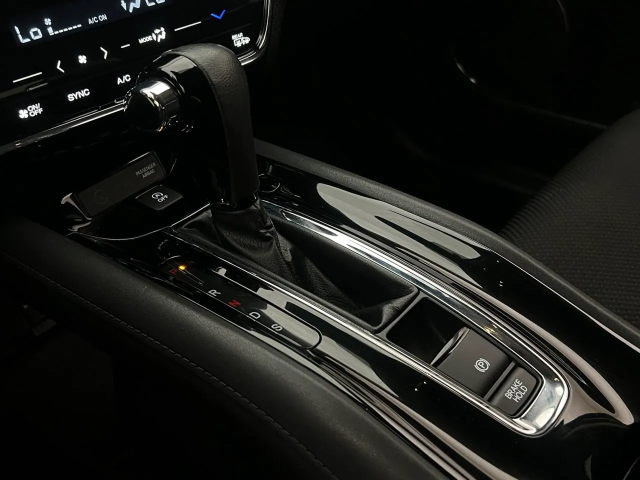 Vehicle image 22