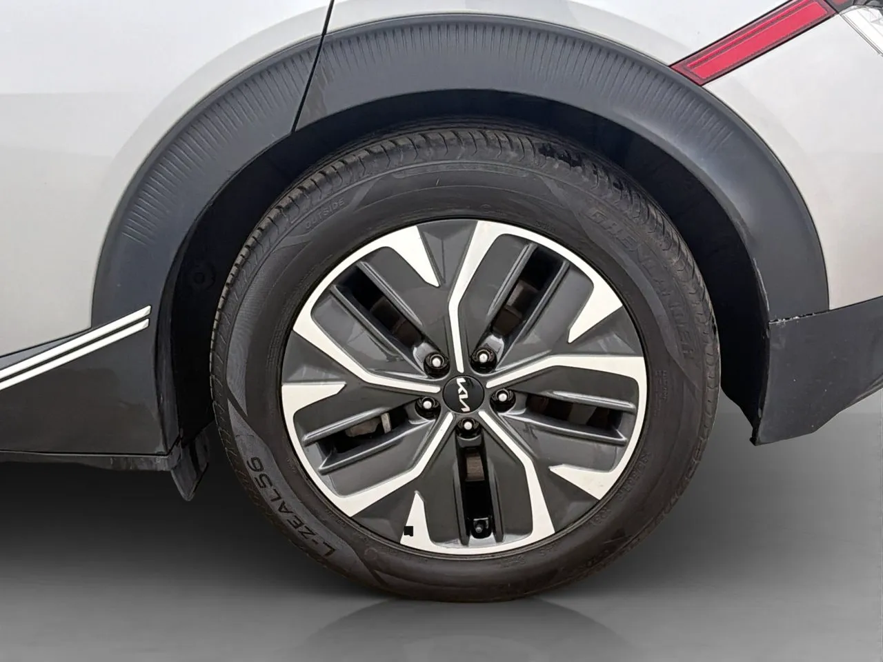 Vehicle image 31