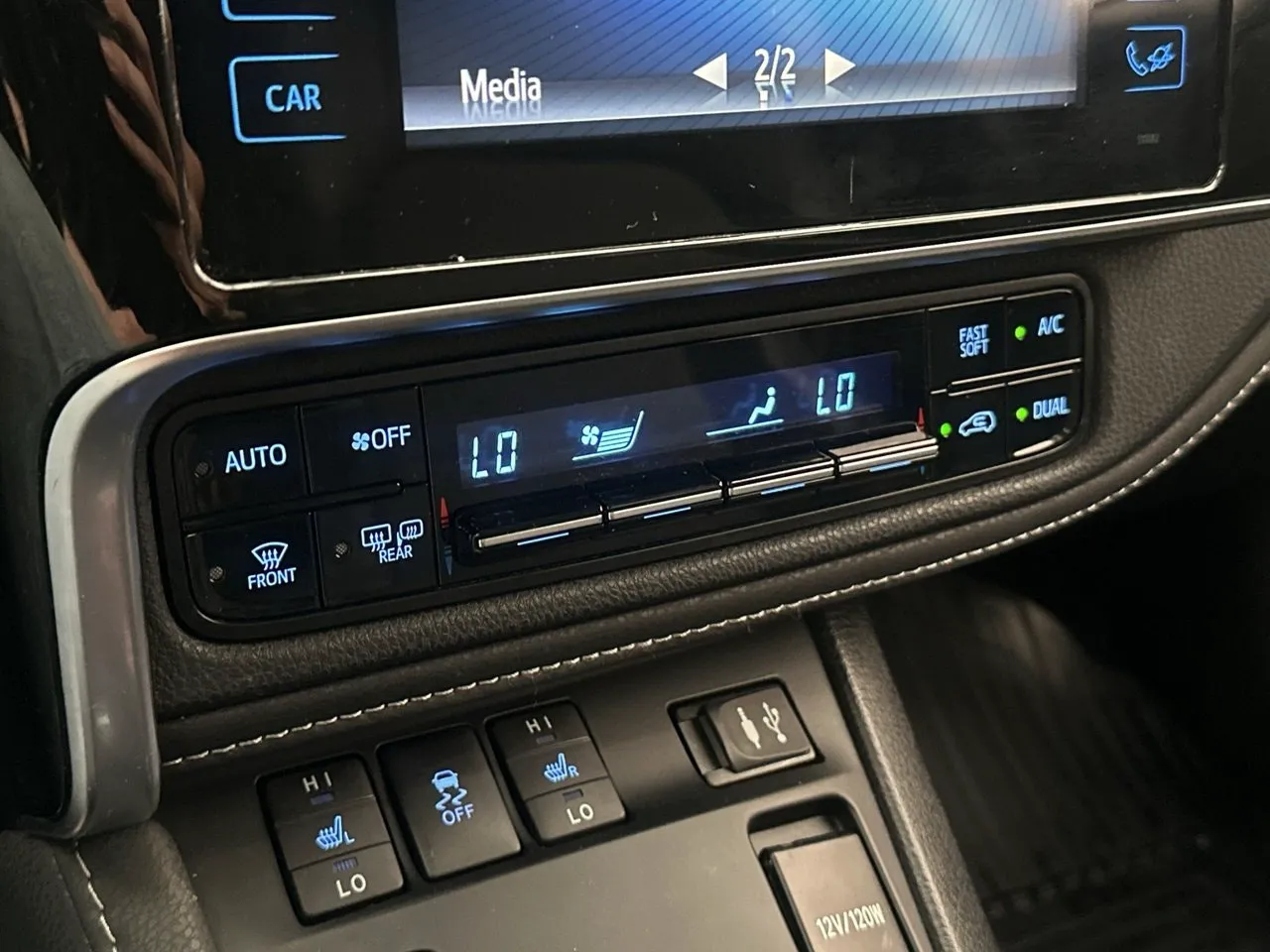 Vehicle image 22